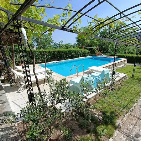 Vila Regina Serafina