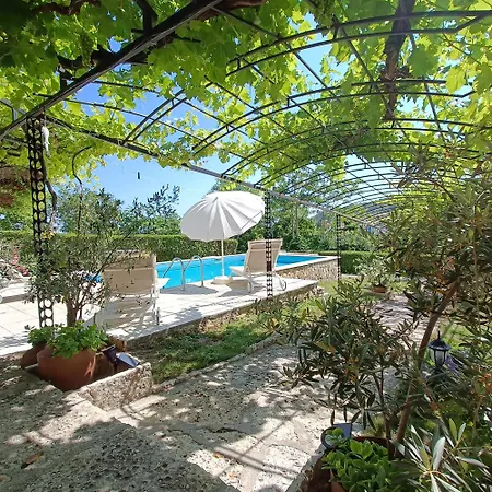 Vila Regina Serafina Balčik