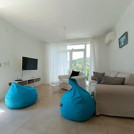 Regina Serafina Villa Balchik