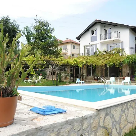 Regina Serafina Vila