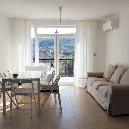 Vila Regina Serafina *