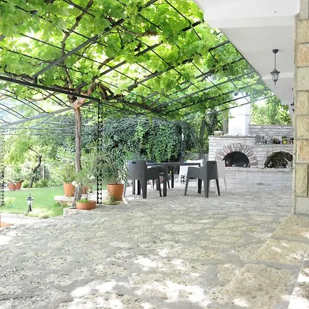 Vila Regina Serafina *