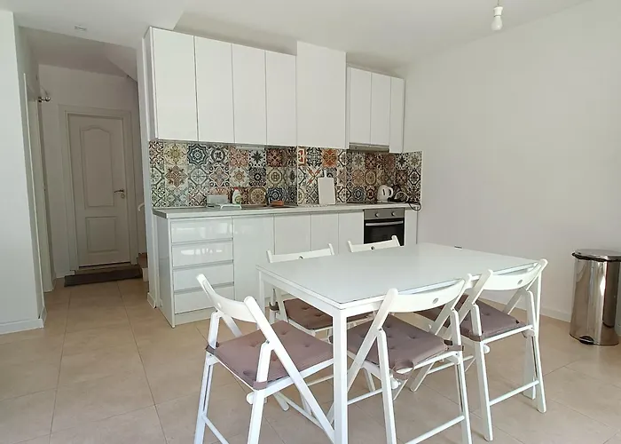 Willa Regina Serafina *