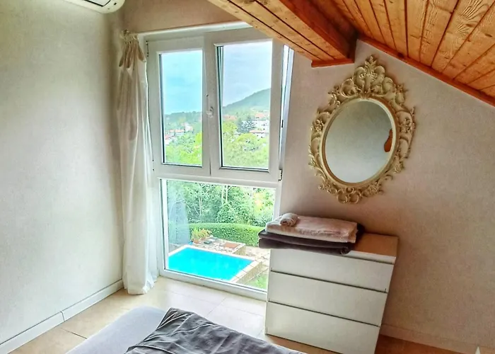 Willa Regina Serafina