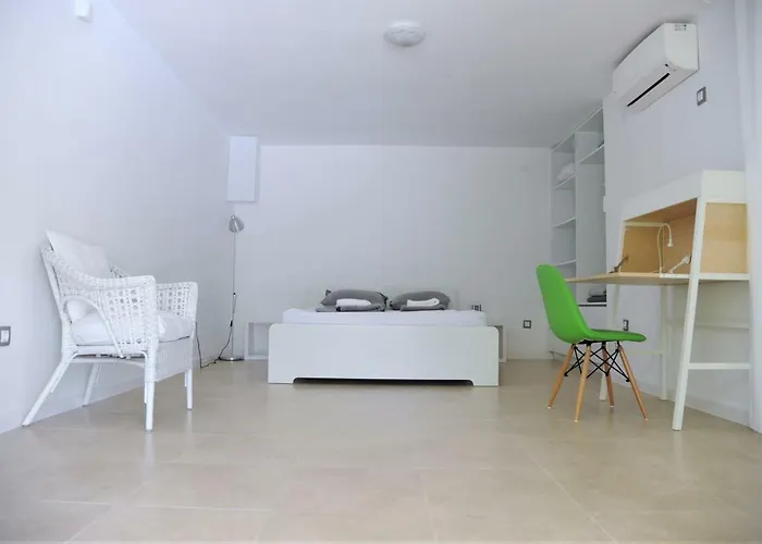 Willa Regina Serafina